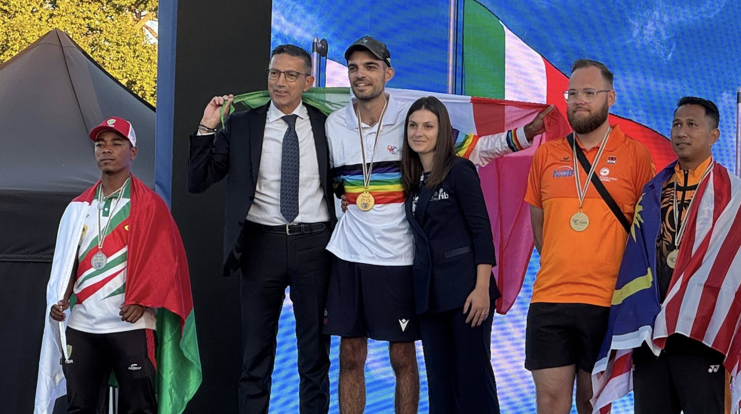Tajska pokorila svet, Francozi brez zlata